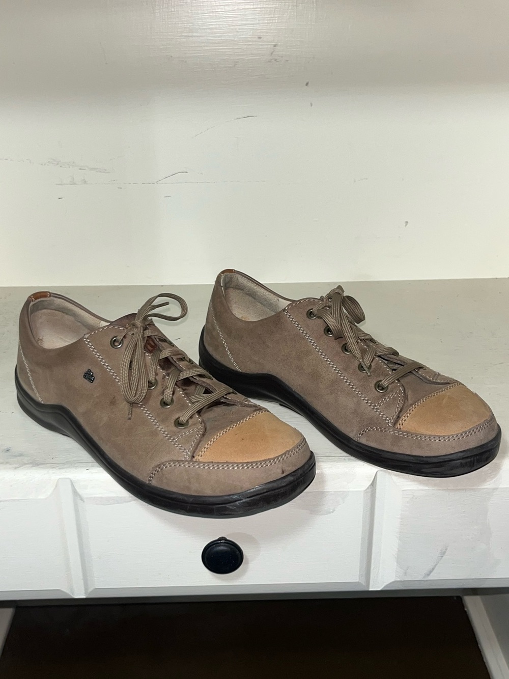 Finn Comfort Women’s SoHo 2 tone Suede Sneakers Size EU 38